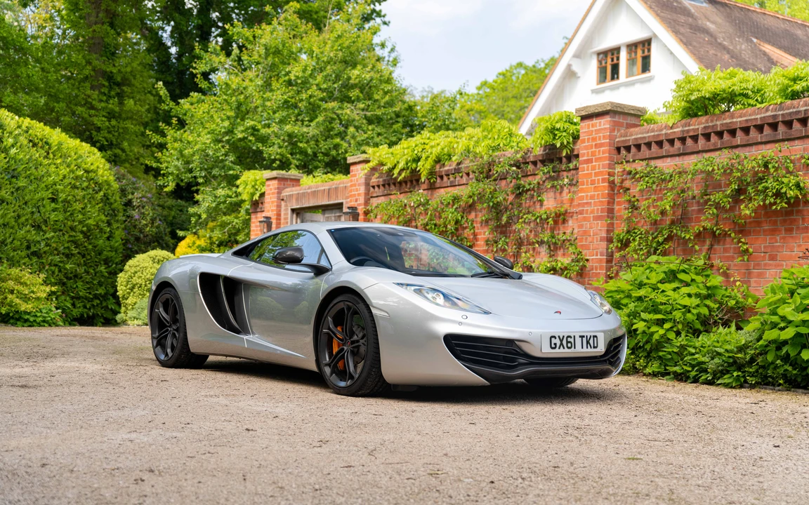 2011 McLaren MP4-12C - Image 5 of 31