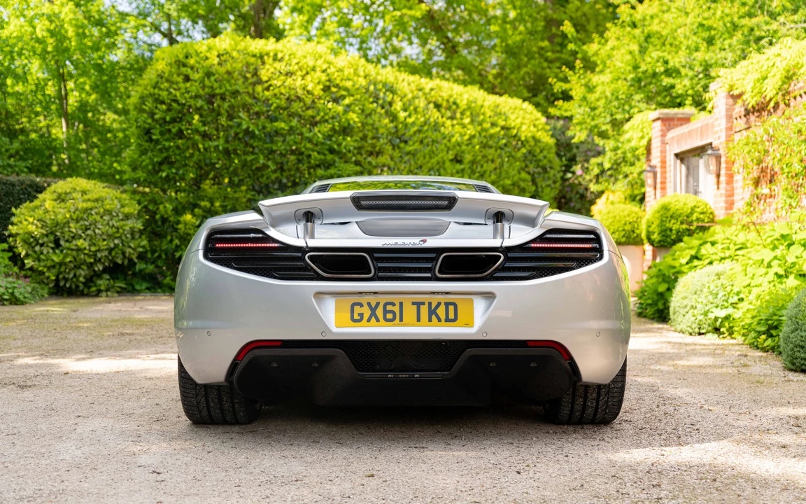 2011 McLaren MP4-12C - Image 14 of 31