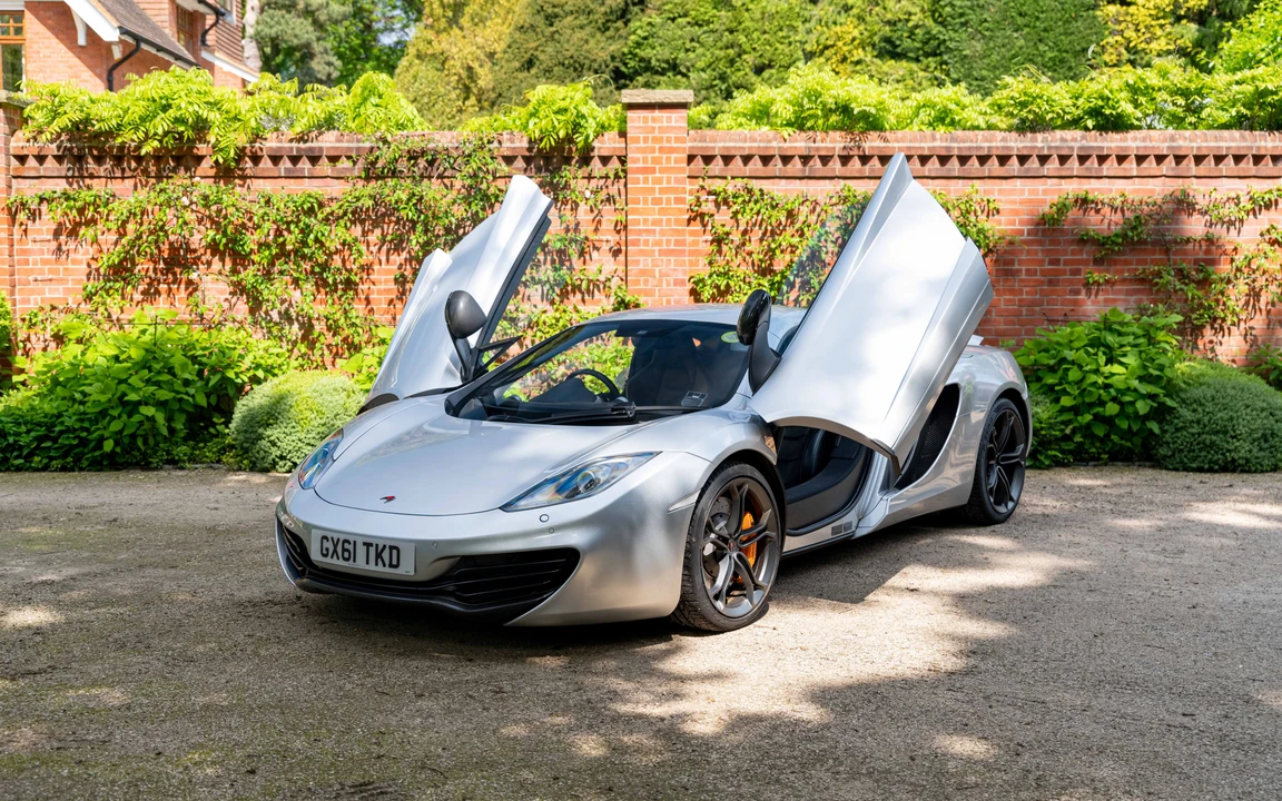2011 McLaren MP4-12C - Image 26 of 31