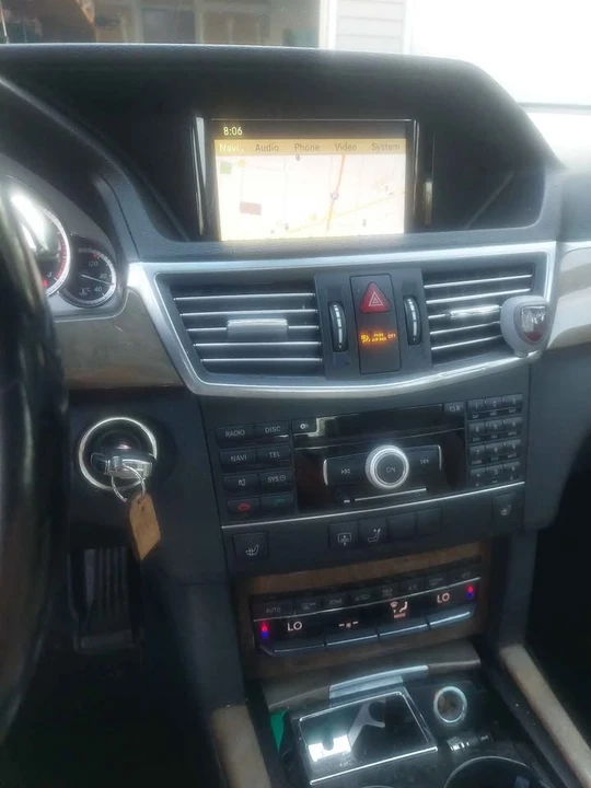 2011 Mercedes-Benz W212 E-Class - Image 6 of 10