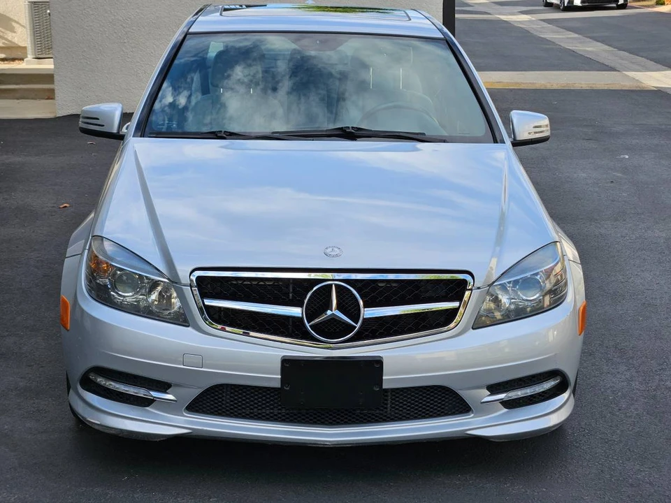 2011 Mercedes-Benz W204 C-Class - Image 3 of 13