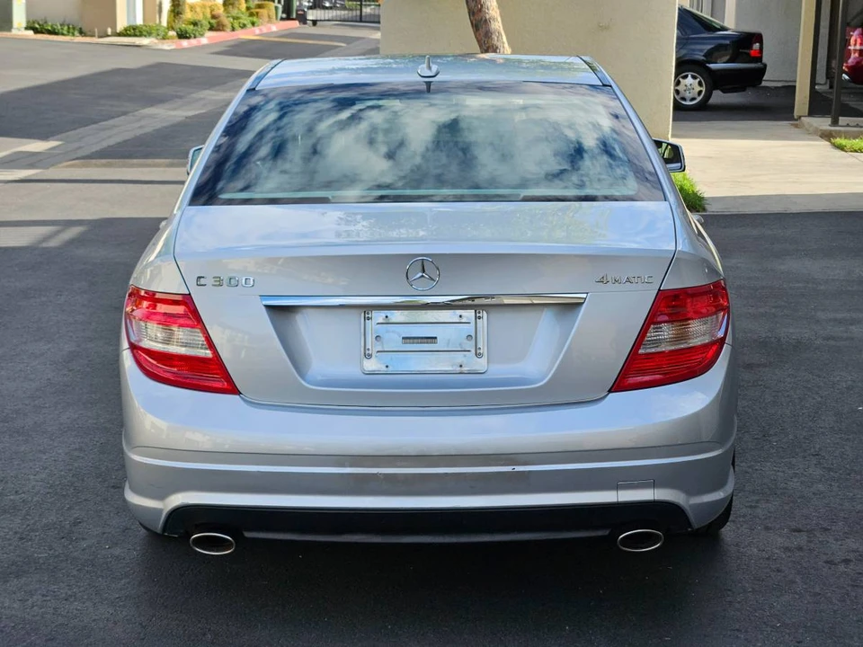 2011 Mercedes-Benz W204 C-Class - Image 6 of 13
