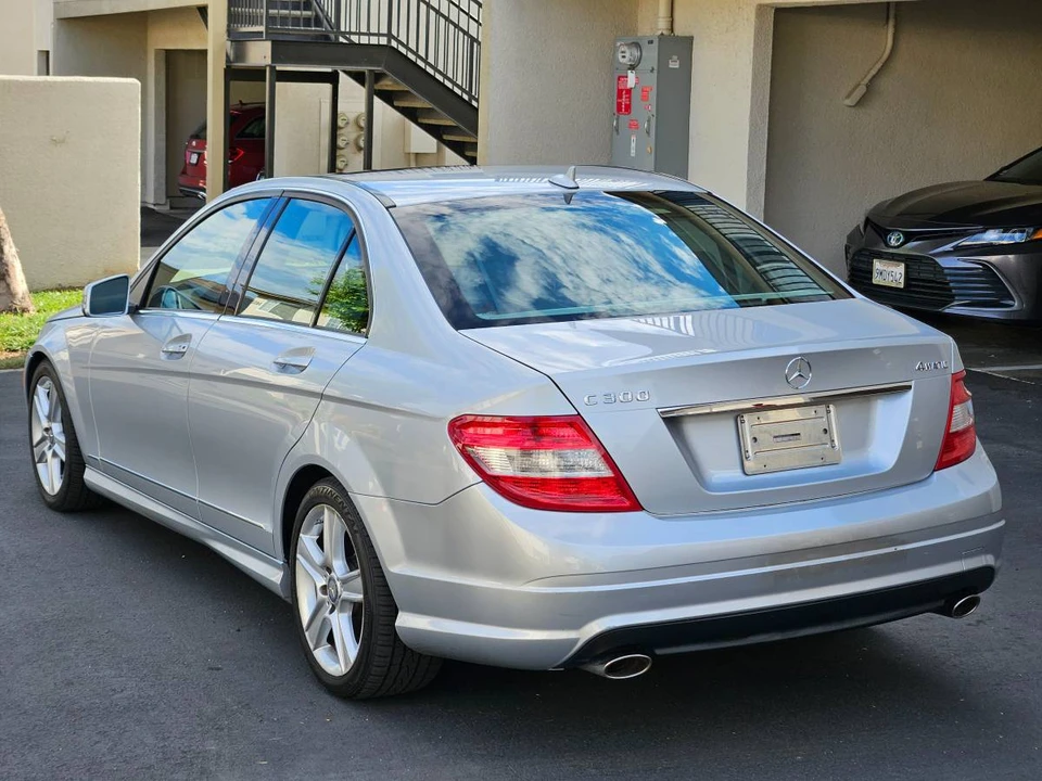 2011 Mercedes-Benz W204 C-Class - Image 5 of 13