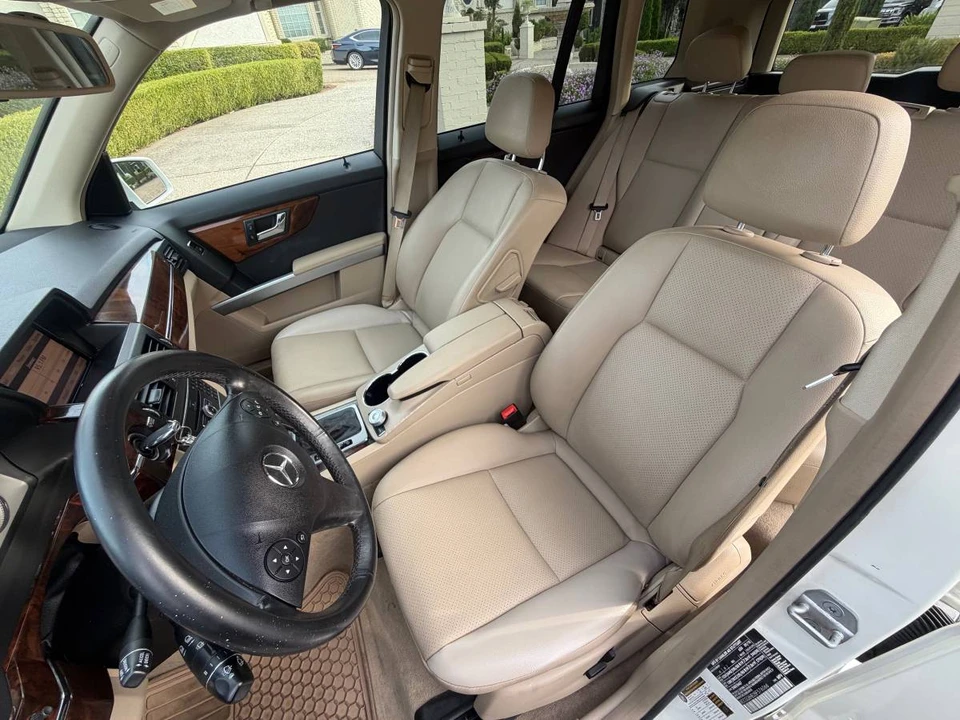 2011 Mercedes-Benz GLK-Class - Image 9 of 11