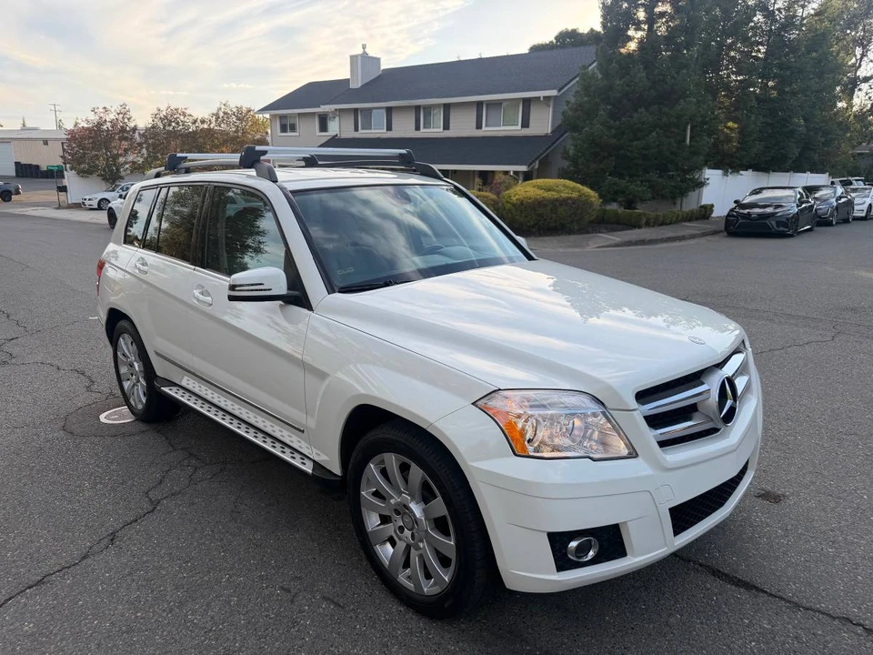 2011 Mercedes-Benz GLK-Class - Image 2 of 13