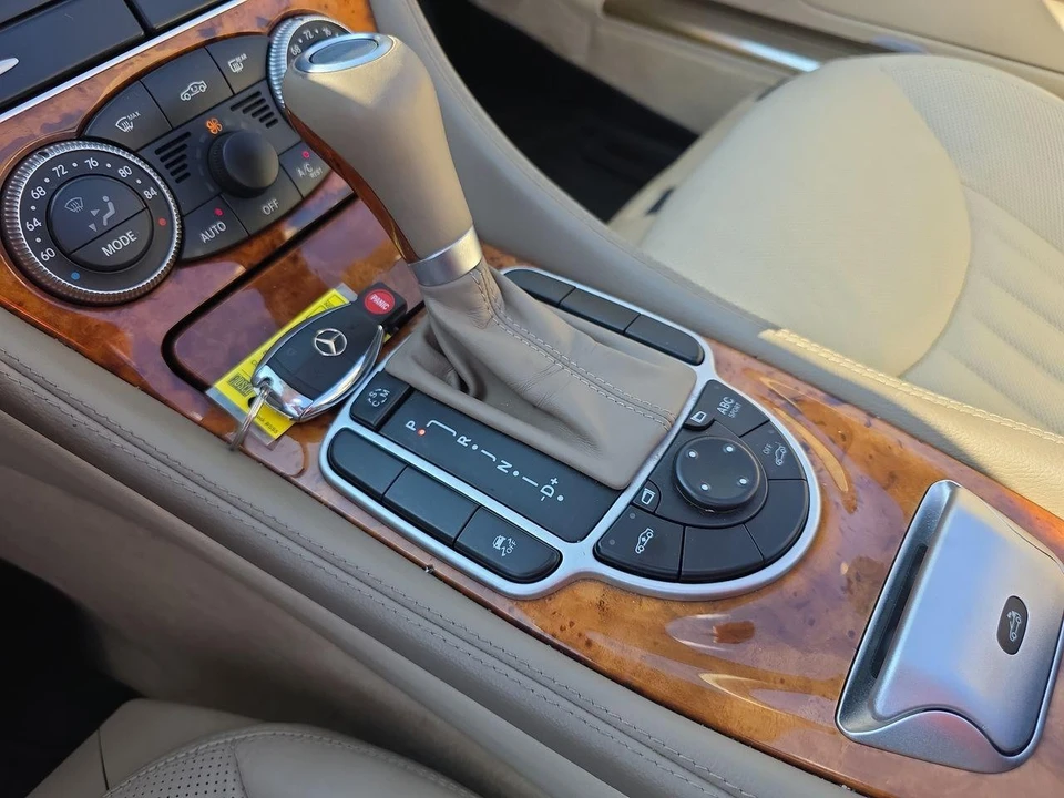 2011 Mercedes-Benz R230 SL-Class - Image 10 of 12
