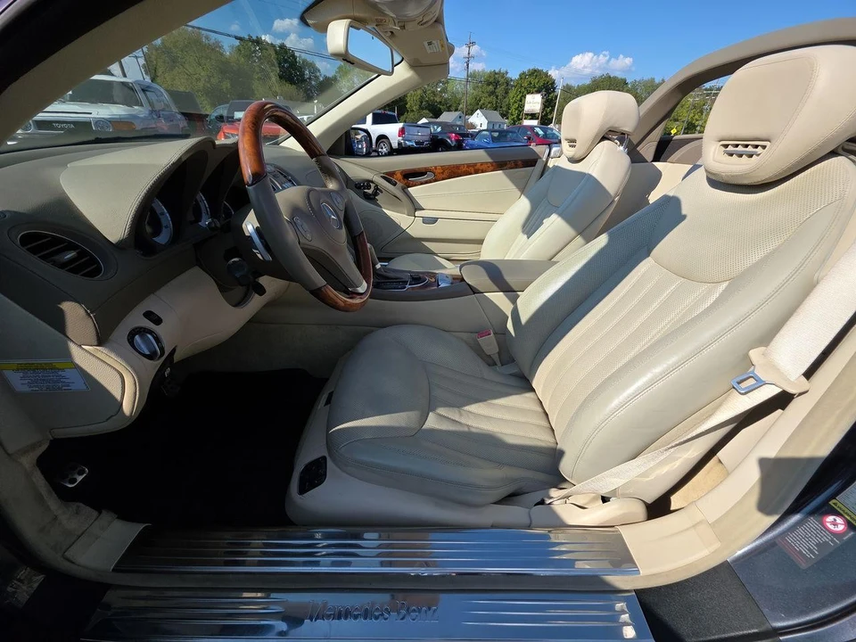 2011 Mercedes-Benz R230 SL-Class - Image 3 of 12