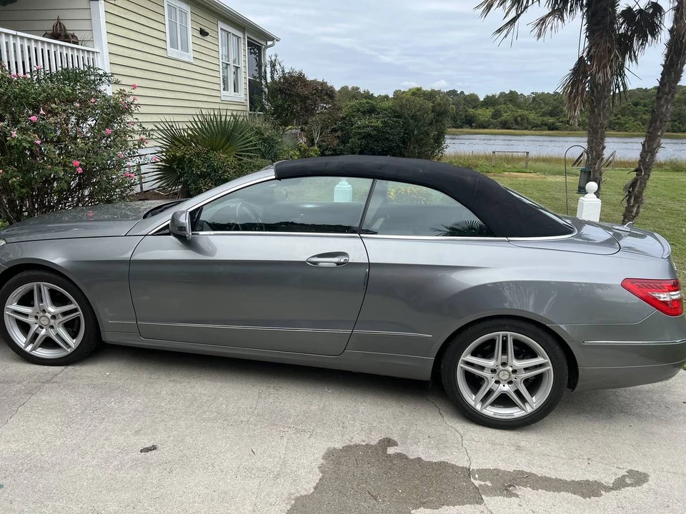 2011 Mercedes-Benz C207/A207 E-Class Coupe & Convertible - Image 2 of 9