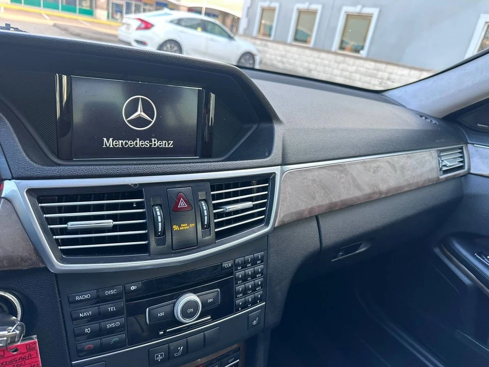 2011 Mercedes-Benz W212 E-Class - Image 21 of 24