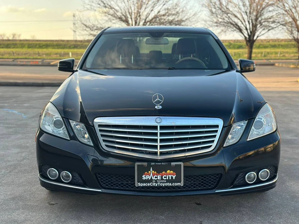 2011 Mercedes-Benz W212 E-Class - Image 2 of 24