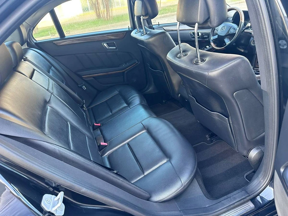2011 Mercedes-Benz W212 E-Class - Image 17 of 24