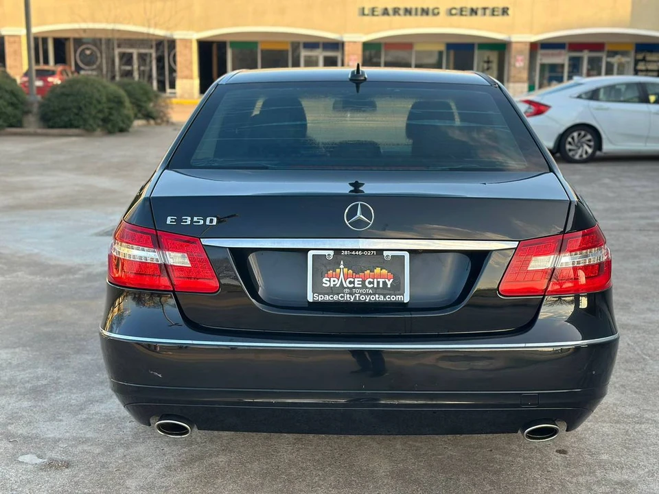 2011 Mercedes-Benz W212 E-Class - Image 6 of 24