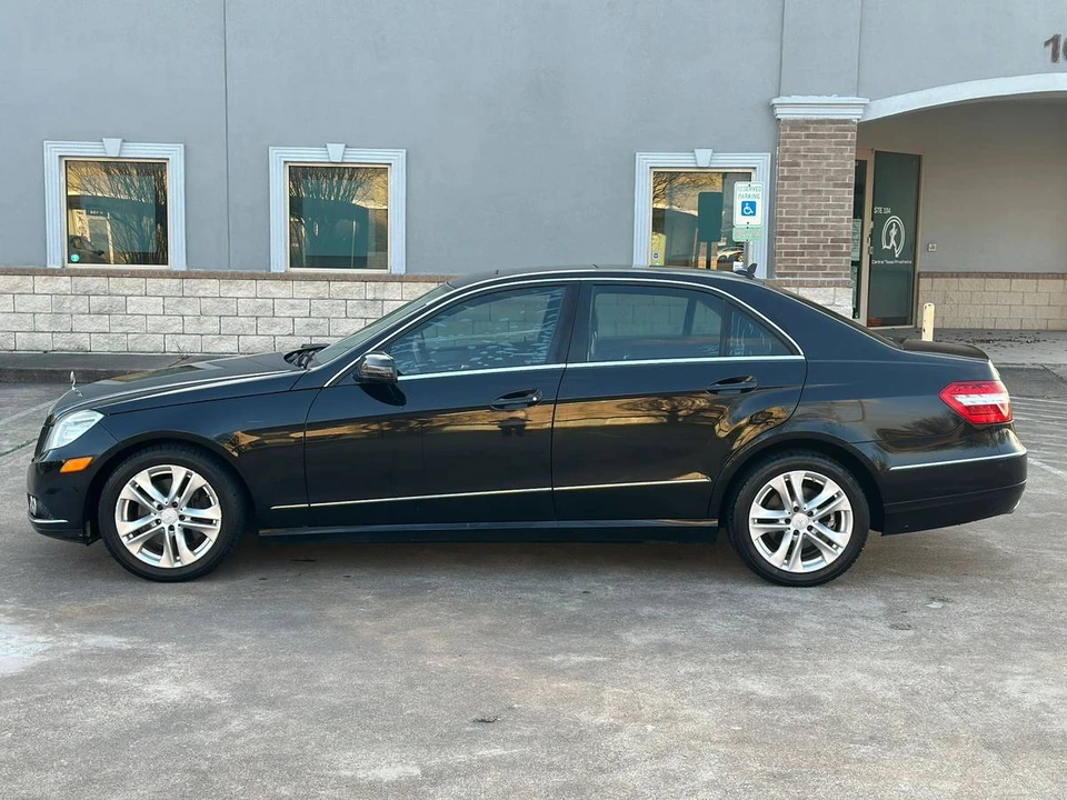 2011 Mercedes-Benz W212 E-Class - Image 8 of 24