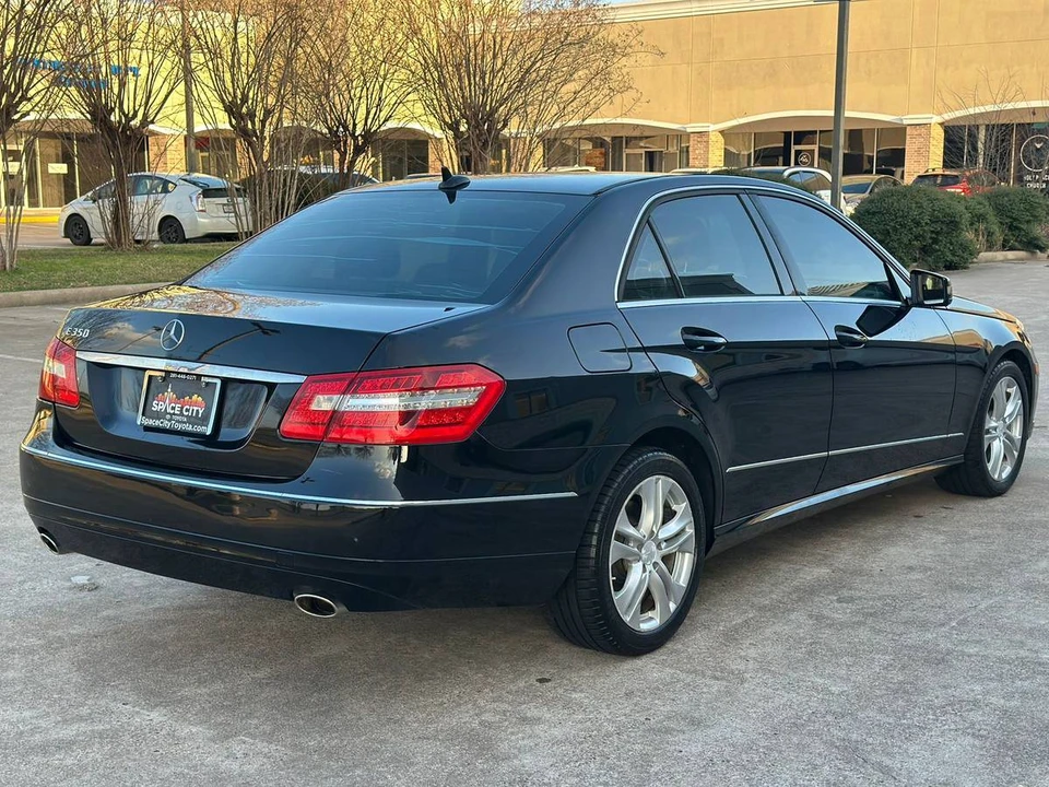 2011 Mercedes-Benz W212 E-Class - Image 5 of 24