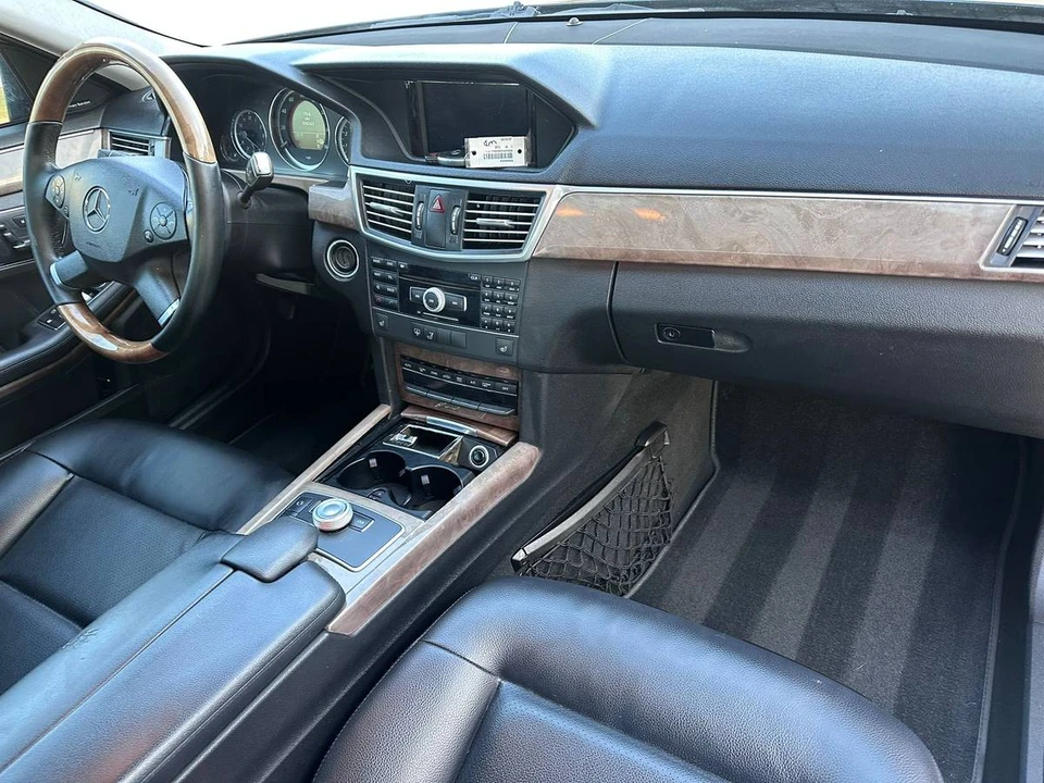 2011 Mercedes-Benz W212 E-Class - Image 19 of 24