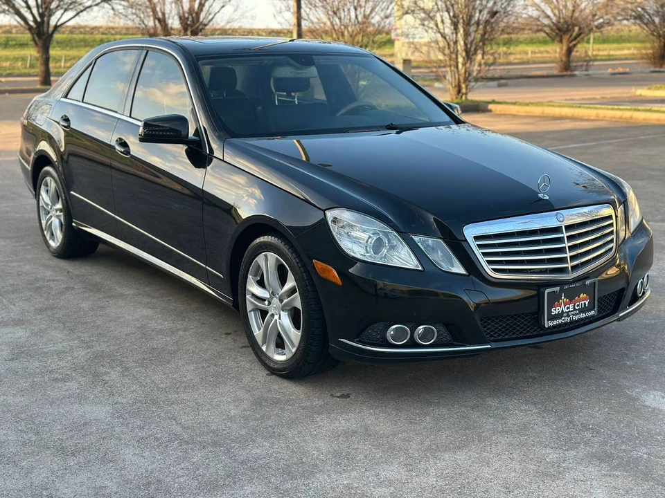2011 Mercedes-Benz W212 E-Class - Image 3 of 24