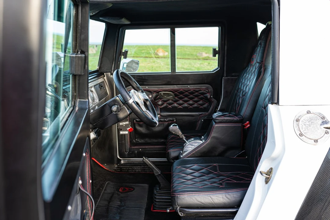 2011 Hummer - Image 18 of 30