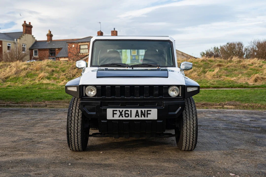 2011 Hummer - Image 5 of 30