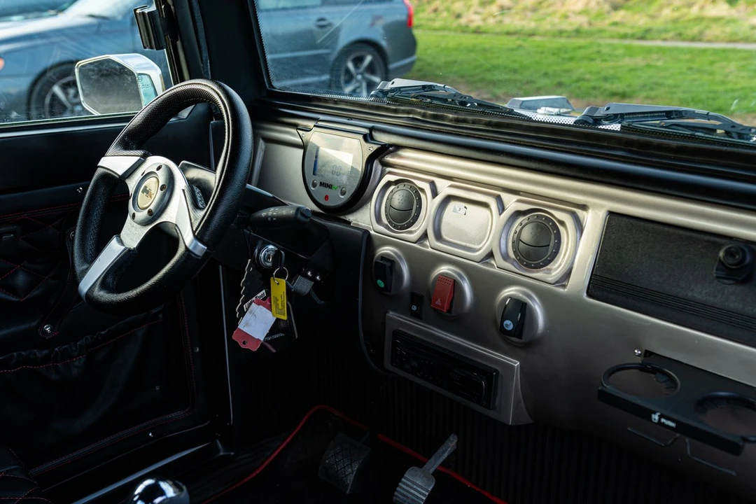2011 Hummer - Image 22 of 30