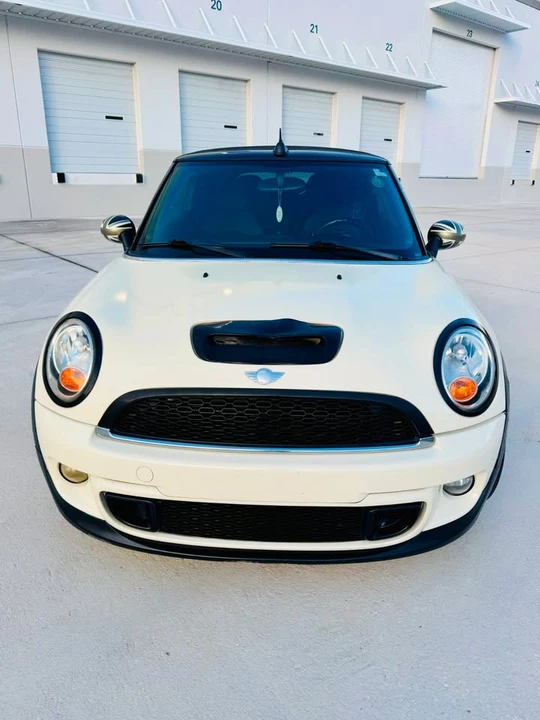 2011 Mini Mini 2nd Gen - Image 3 of 12