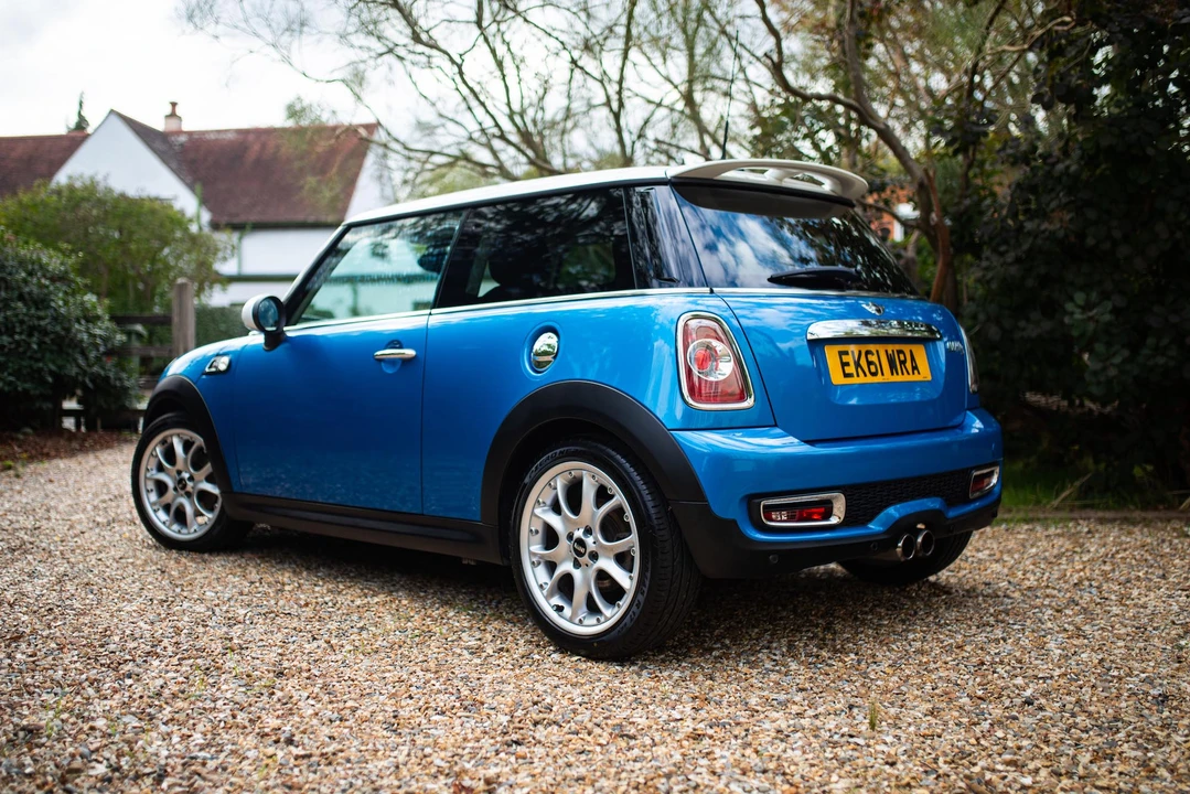 2011 Mini Mini 2nd Gen - Image 12 of 31