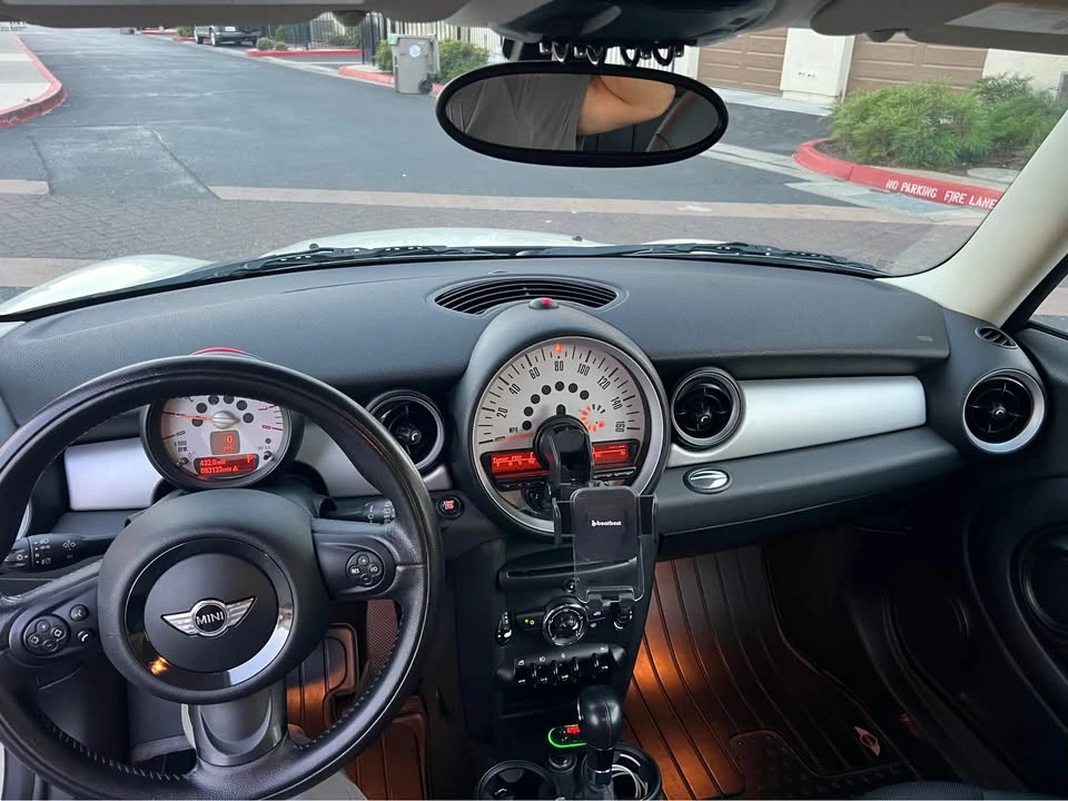 2011 Mini Clubman 1st Gen - Image 12 of 14