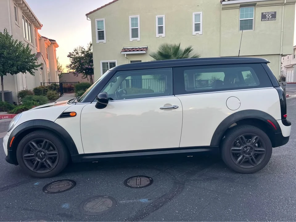 2011 Mini Clubman 1st Gen - Image 4 of 14