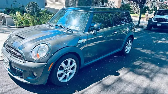 2011 MINI Clubman Cooper S Hatchback 3D