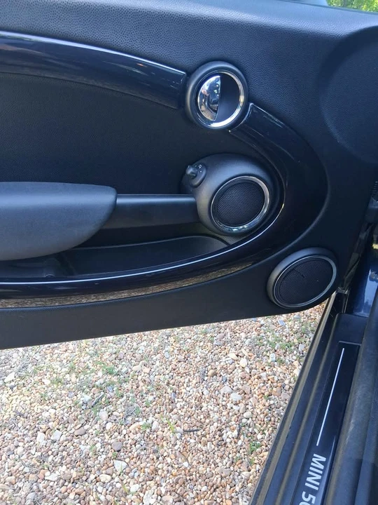 2011 Mini Clubman 1st Gen - Image 14 of 18