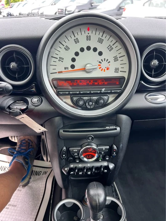2011 Mini Clubman 1st Gen - Image 13 of 15