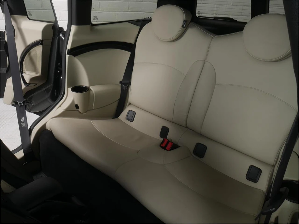 2011 Mini Clubman 1st Gen - Image 26 of 31
