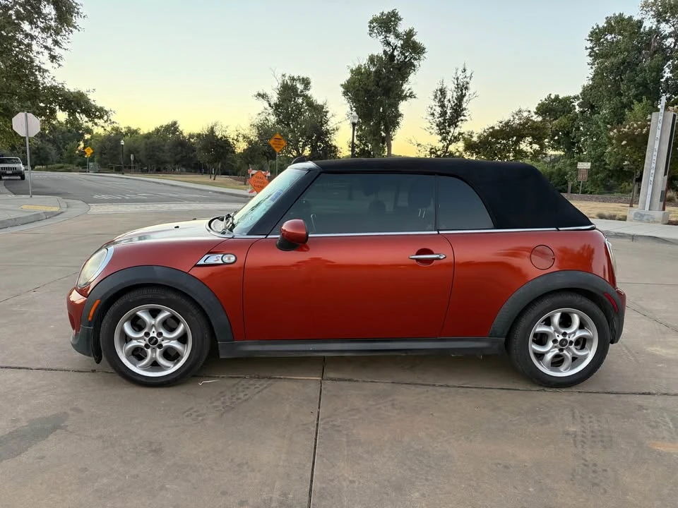 2011 Mini Mini 2nd Gen - Image 3 of 17