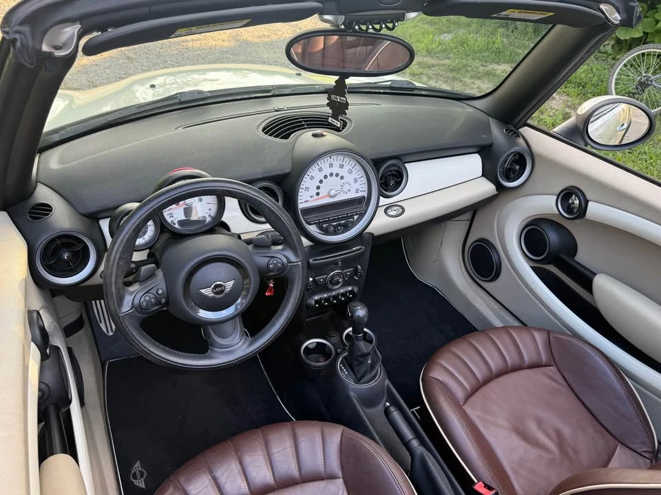 2011 Mini Mini 2nd Gen - Image 2 of 12