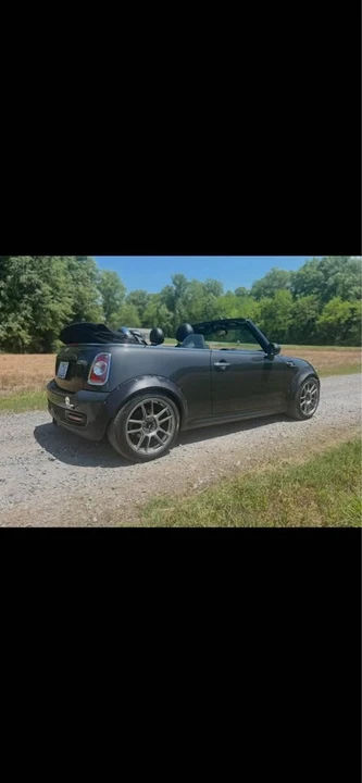 2011 Mini Mini 2nd Gen - Image 2 of 6