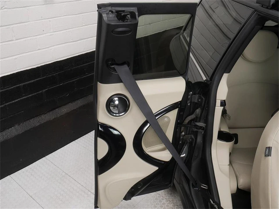 2011 Mini Clubman 1st Gen - Image 25 of 31