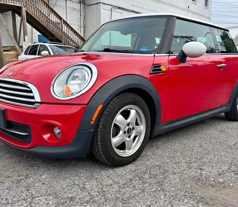 2011 Mini Mini 2nd Gen - Image 3 of 4