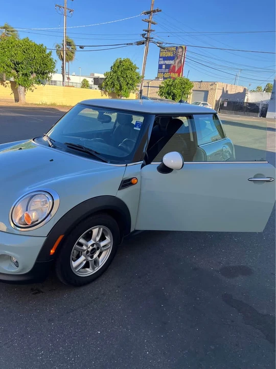2011 Mini Coupe & Roadster - Image 2 of 16