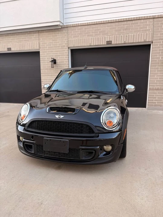 2011 Mini Mini 2nd Gen - Image 2 of 17