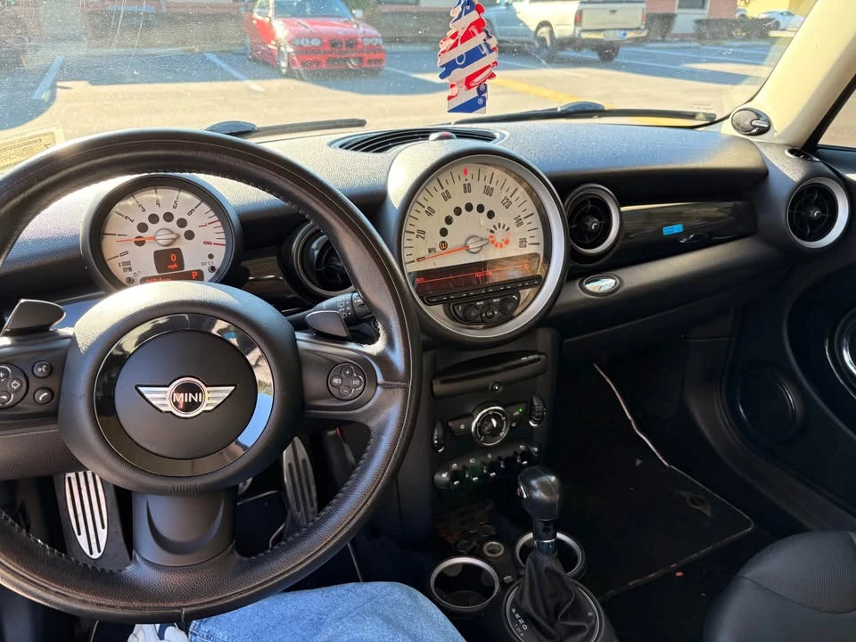 2011 Mini Mini 2nd Gen - Image 7 of 10