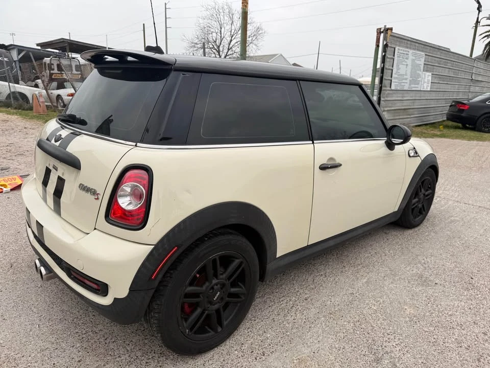 2011 Mini Mini 2nd Gen - Image 7 of 9
