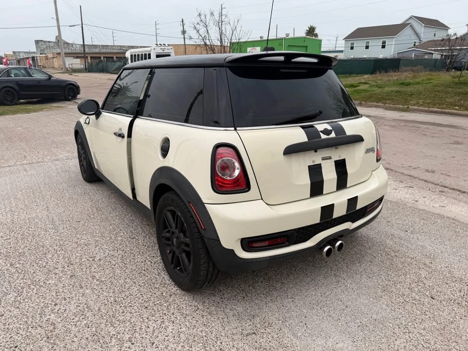 2011 Mini Mini 2nd Gen - Image 5 of 9