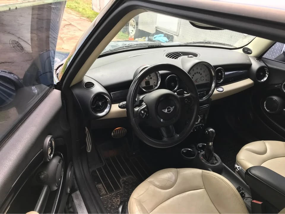 2011 Mini Mini 2nd Gen - Image 7 of 10