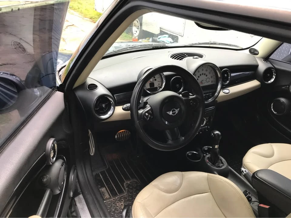 2011 Mini Mini 2nd Gen - Image 6 of 10
