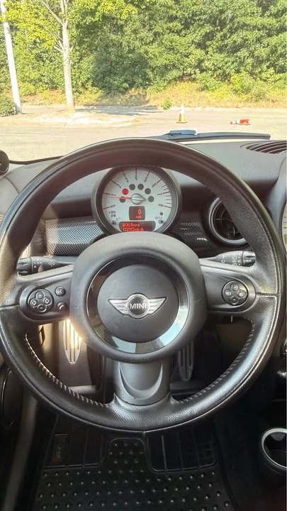 2011 Mini Mini 2nd Gen - Image 7 of 14