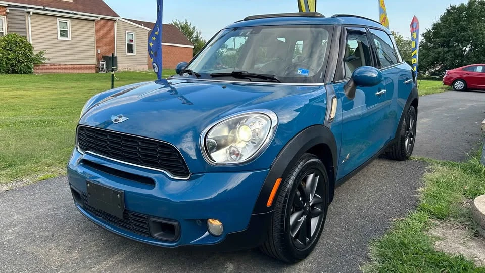 2011 Mini Mini 2nd Gen - Image 3 of 16