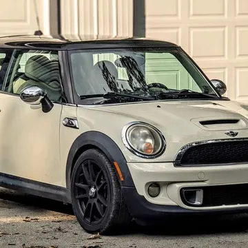 2011 MINI Cooper Cooper S Hatchback 2D