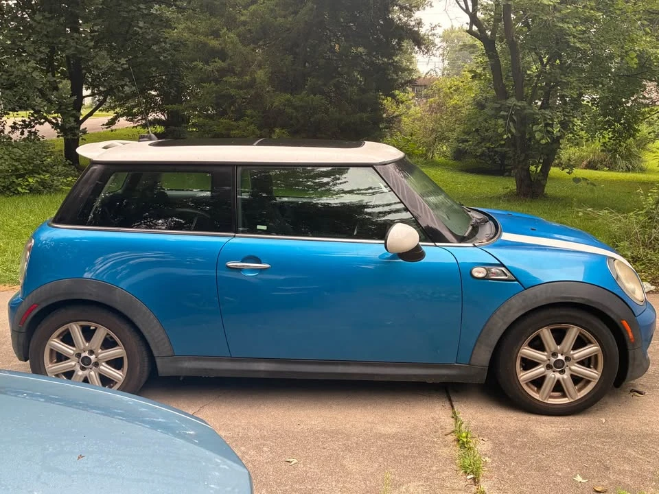 2011 Mini Mini 2nd Gen - Image 4 of 8