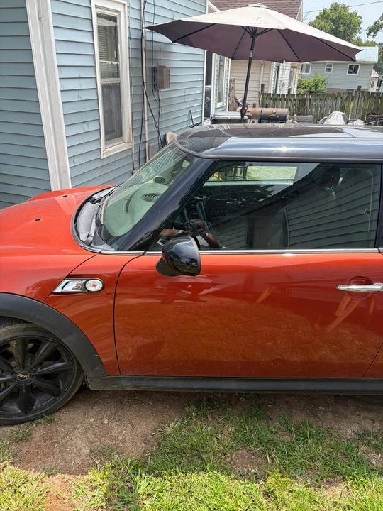 2011 Mini Mini 2nd Gen - Image 3 of 8