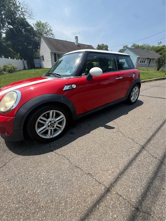 2011 Mini Mini 2nd Gen - Image 2 of 7