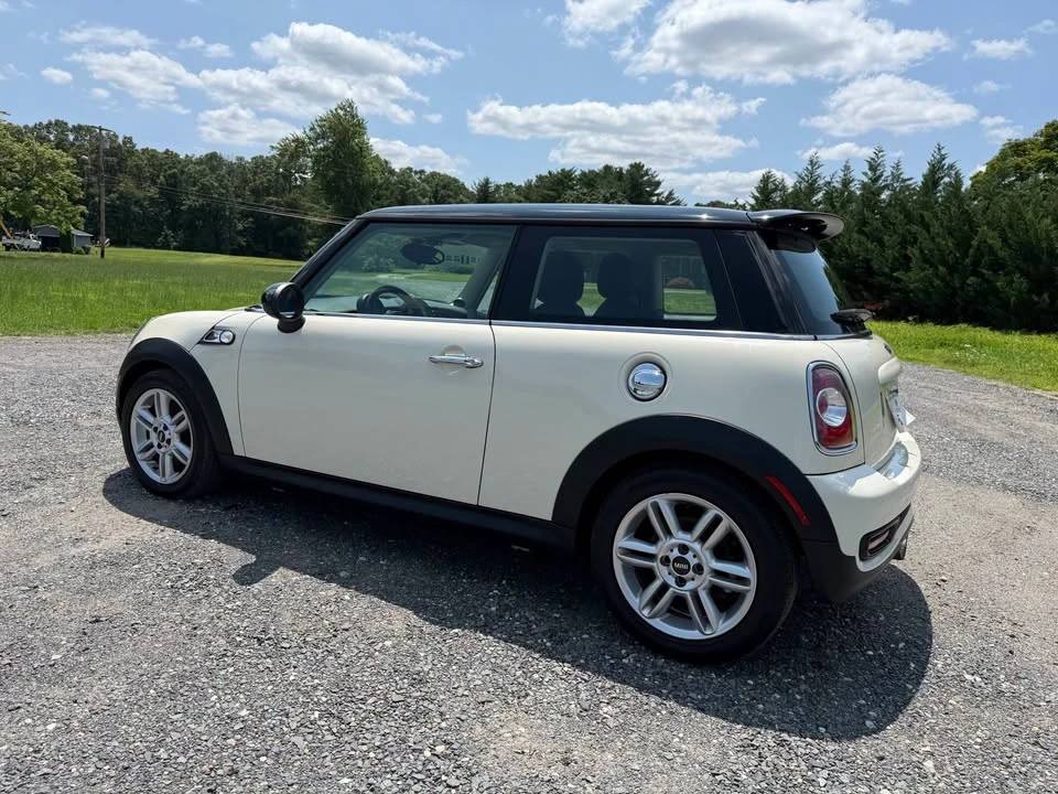 2011 Mini Mini 2nd Gen - Image 12 of 18